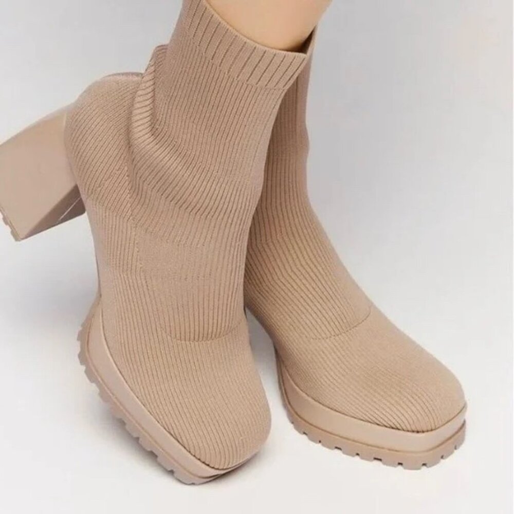 Forever 21 Beige Ribbed Ankle Booties Sock Boots